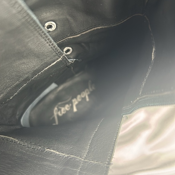 We The Free Dusty Buckle Boots - Sz.40 (8.5) New w some minor scratches - Picture 10 of 14